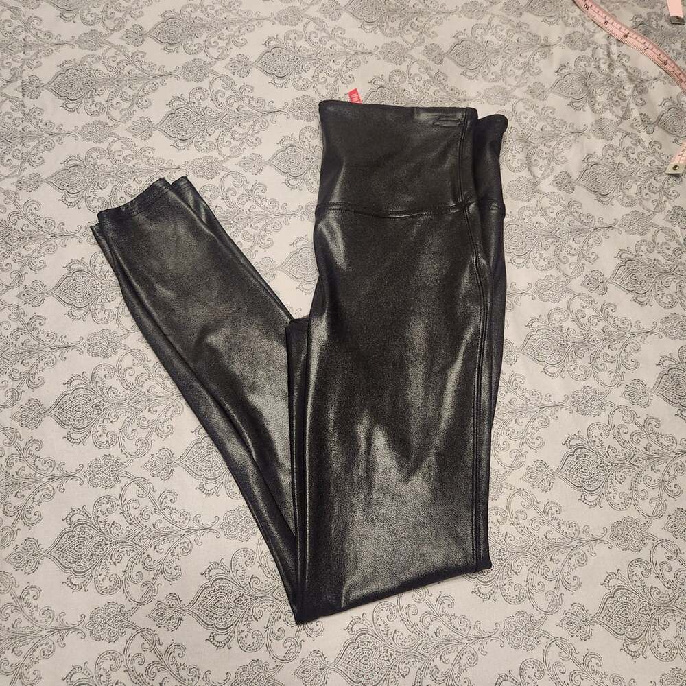 Spanx Faux Leather Metallic Liquid Look Leggings Black M Petite
